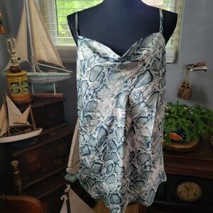 Suzanne Betro Green and White Cowl Neck Top